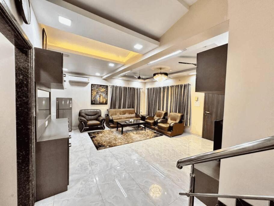 Leisure Villa Khandala  Экстерьер фото